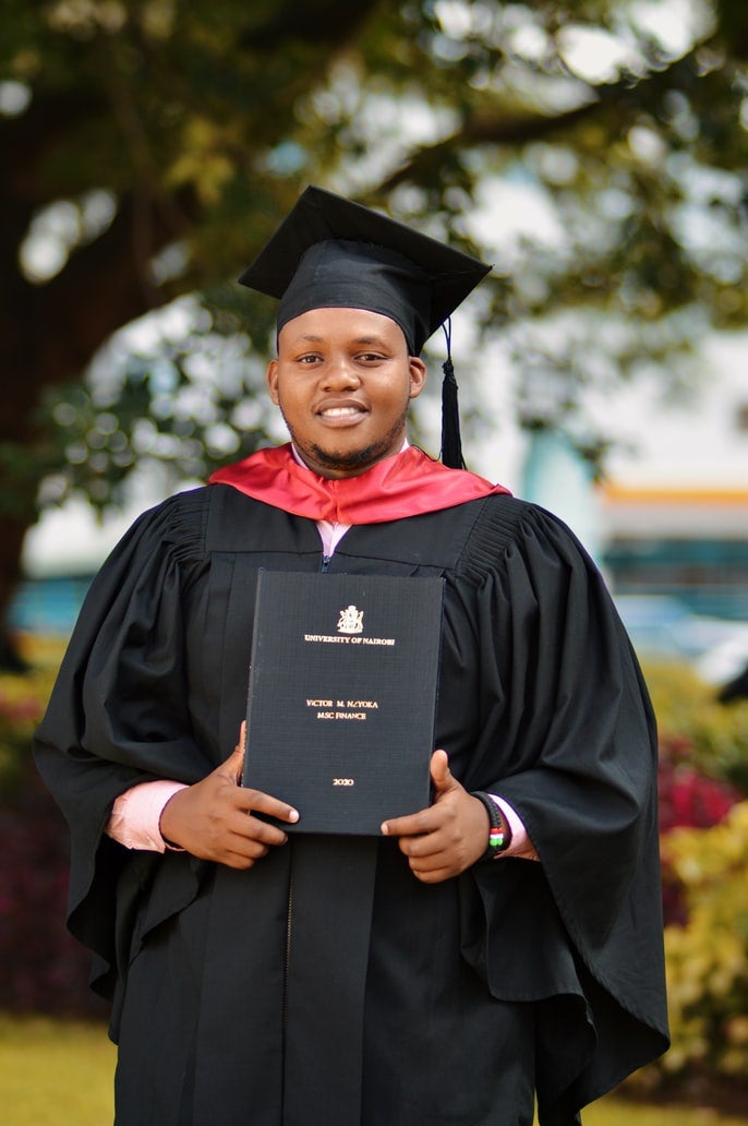 How Should a Graduation Gown Fit? | Sankofa Edition™